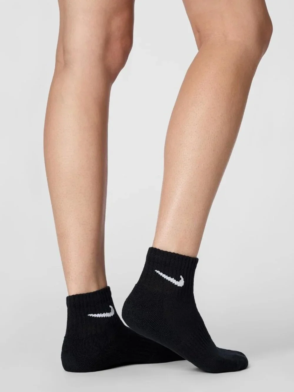 Nike Unisex Adult Everyday Cushioned Training Ankle Socks 3-Pack | Mens and Wome